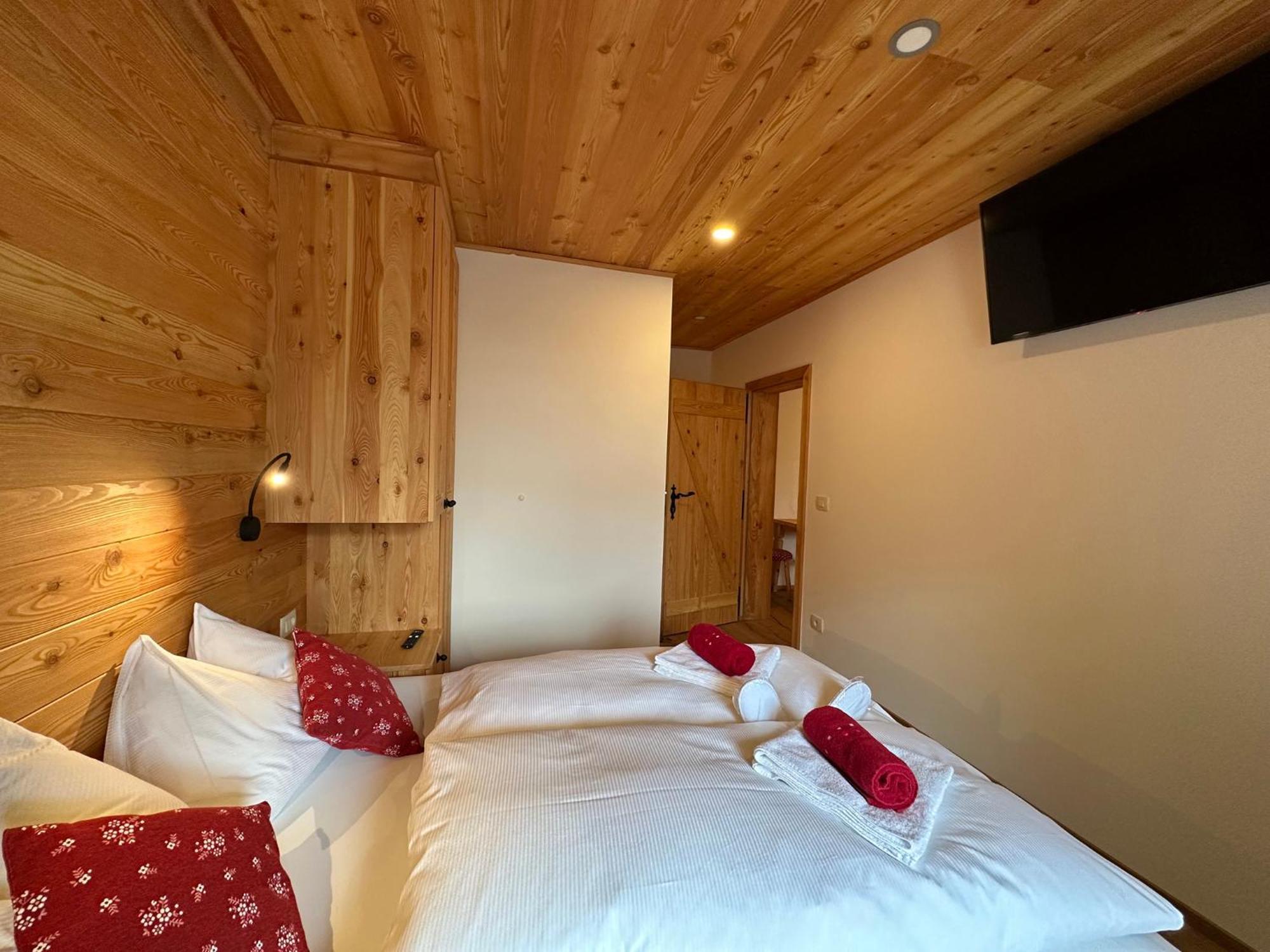 Hotel Surc Кранська Гора Екстер'єр фото